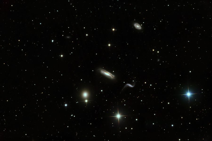 NGC_3190_PI_1.jpg